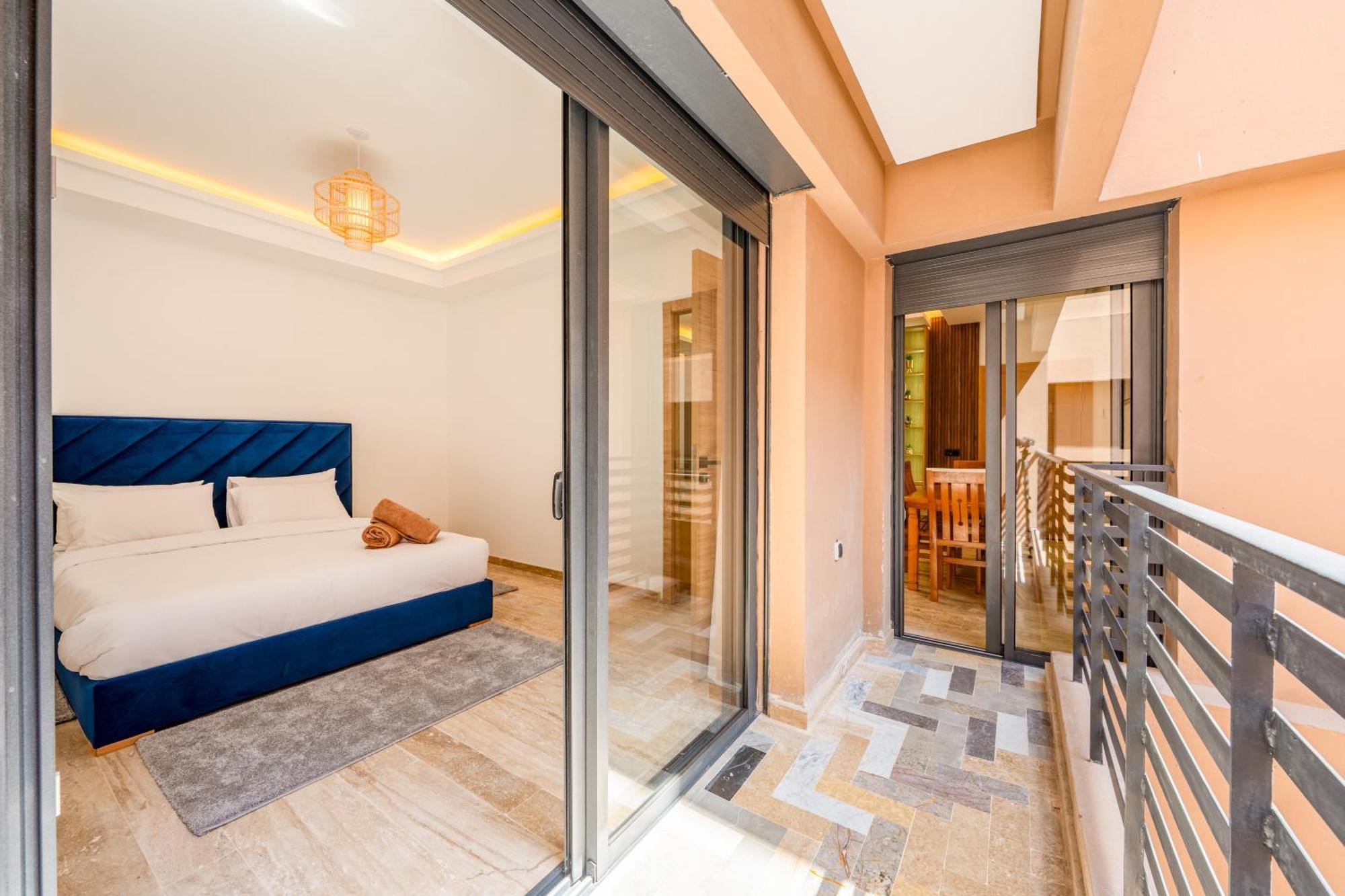 Madani Palazza & Duplex 4*